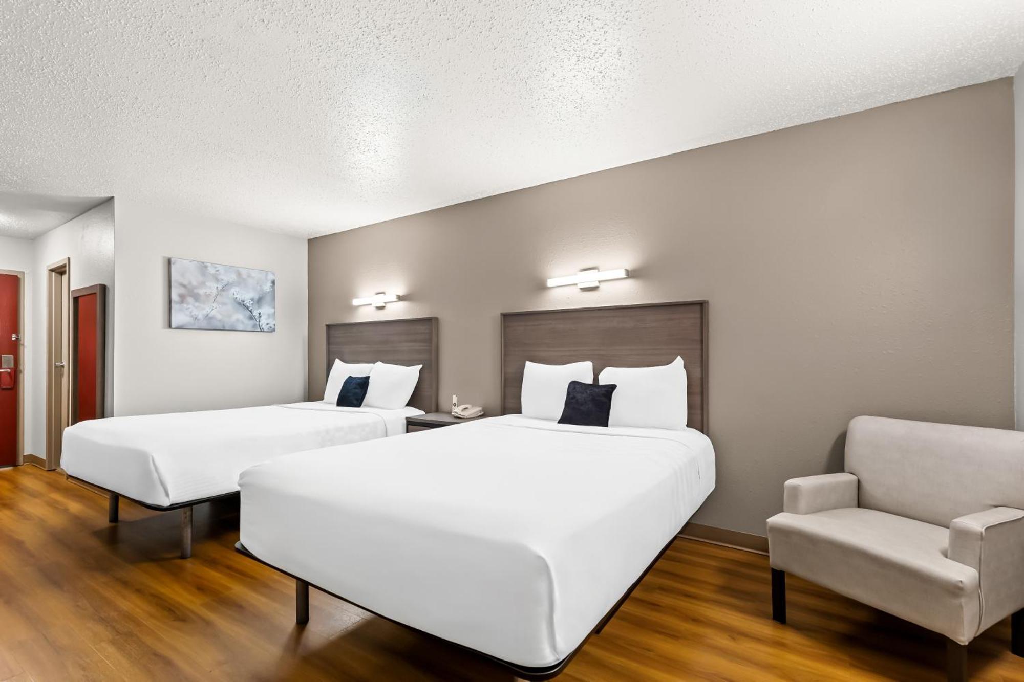 Red Lion Inn & Suites Понтун-Бич Экстерьер фото